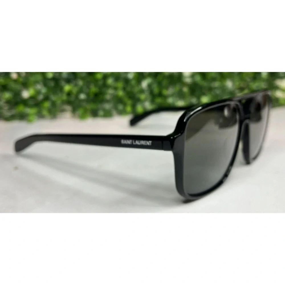 Yves Saint Laurent SL 176 001  Aviator Black Sunglasses 58mm Authentic PREOWNED